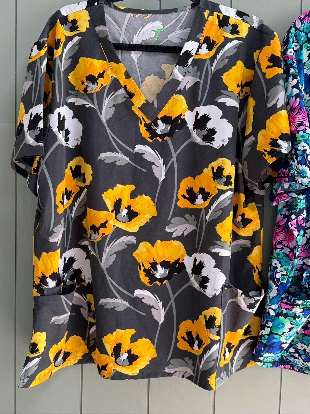 Floral V-Neck Women’s Scrub top - Picture 2 of 16